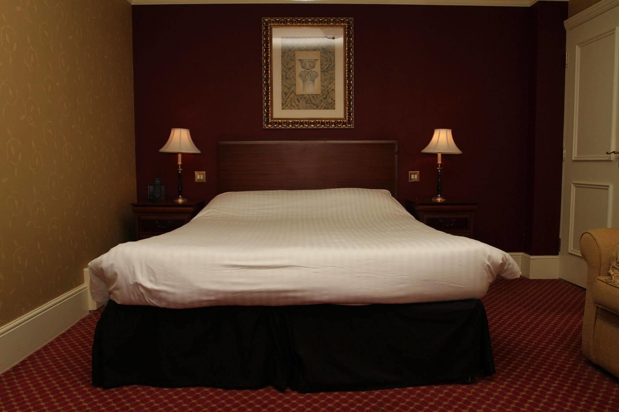 The Orwell Hotel เฟลิกซ์สโตว์ ภายนอก รูปภาพ