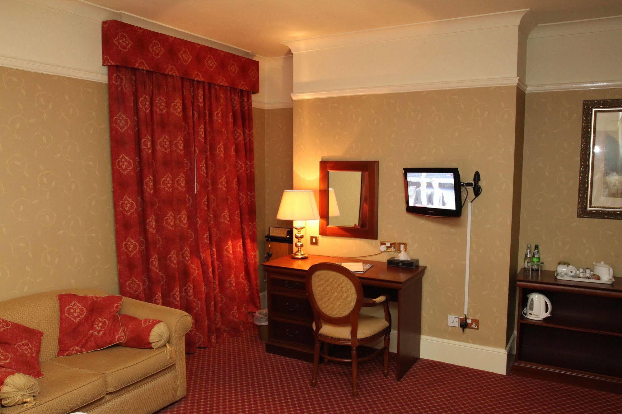 The Orwell Hotel เฟลิกซ์สโตว์ ภายนอก รูปภาพ